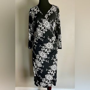 Black and white print rack dress